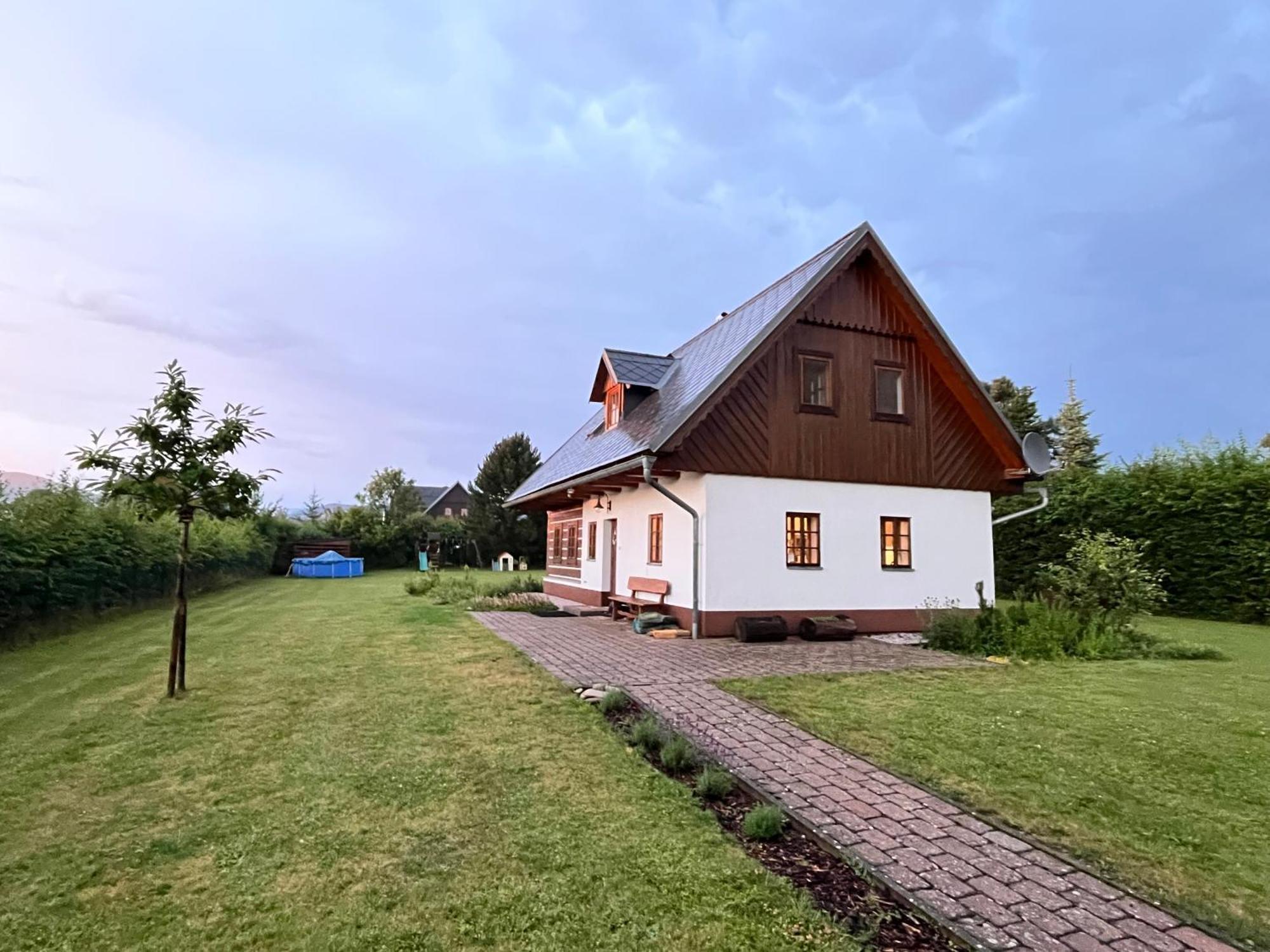 Chalupa Врхлаби Экстерьер фото